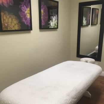 Alternative Body Maintenance Massage Therapy - Massage Therapy Treatment Room - Massage Therapy Near Me - Long Beach, California Alternative Body Maintenance Massage Therapy - Massage Therapy Treatment Room - Massage Therapy Near Me - Long Beach, California