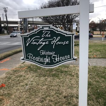 The Vintage House Gift Boutique - Outdoor sign - Gift Shops Near Me - Carrollton, Texas The Vintage House Gift Boutique - Outdoor sign - Gift Shops Near Me - Carrollton, Texas