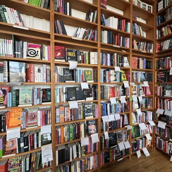 Exile in Bookville - Stacks! - Bookstores Near Me - Chicago, Illinois Exile in Bookville - Stacks! - Bookstores Near Me - Chicago, Illinois