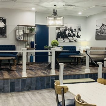 Serve Restaurant & Taphouse - Lounge Area - New American Near Me - Franklin, Virginia Serve Restaurant & Taphouse - Lounge Area - New American Near Me - Franklin, Virginia