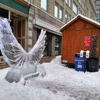 Winterlude/Bal de Neige - Ice sculptures - Festivals Near Me - Ottawa, Ontario