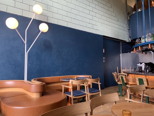 Projet Pilote - Distillery & Brewpub by null