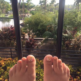 Gradient Nail - Nail Salons Near Me - Honolulu, Hawaii
