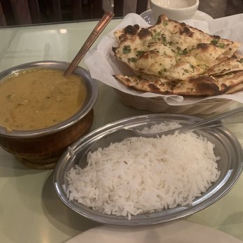 India Palace - Chicken Shahi Korma, Rice, Garlic Naan - Indian Near Me - Montgomery, Alabama