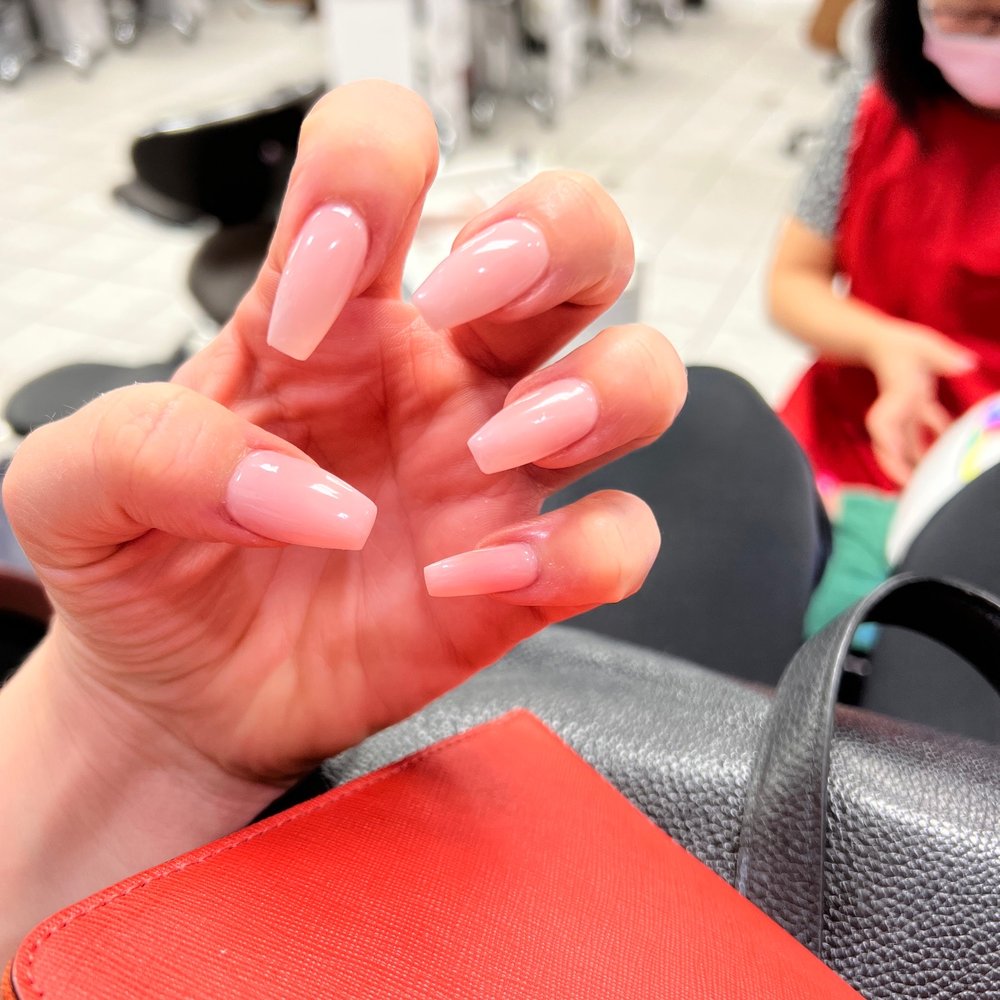 Hollywood Nails - Beautiful fresh new set!! - Nail Technicians Near Me - Fairfax, Virginia Hollywood Nails - Beautiful fresh new set!! - Nail Technicians Near Me - Fairfax, Virginia