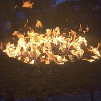 BeachFire Bar & Grille - Barbeque Near Me - Ogunquit, Maine