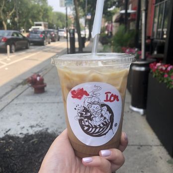 Momentum Coffee - Caramel machiatto - Cafes Near Me - Chicago, Illinois