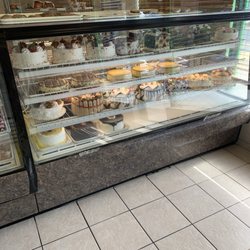 Amici Bakery