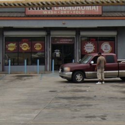 Exterior photo of King Laundromat - Baton Rouge, Louisiana Exterior photo of King Laundromat - Baton Rouge, Louisiana