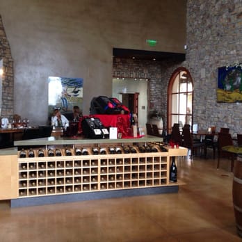 Vina Robles - Eating area - Wineries Near Me - Paso Robles, California Vina Robles - Eating area - Wineries Near Me - Paso Robles, California
