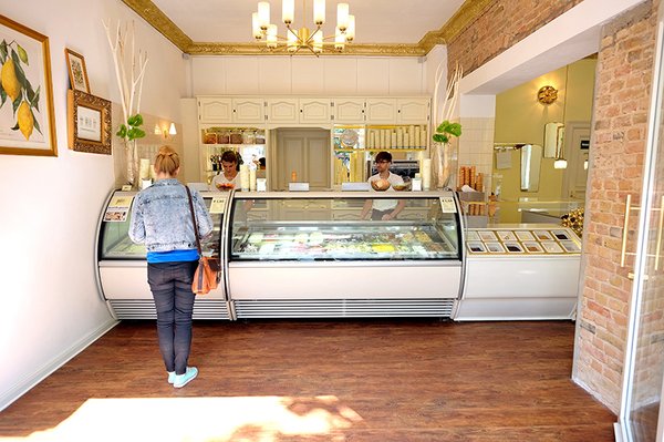 Eispatisserie Hokey Pokey by null