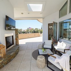 The Balcony Salon