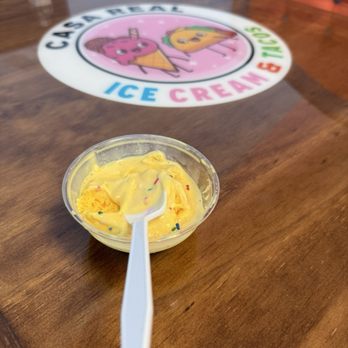 Casa Real - Vanilla ice cream with sprinkles. - Ice Cream & Frozen Yogurt Near Me - Columbia, Tennessee