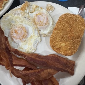 Tip Top Motel Cafe & Bakery - Hotels Near Me - Lihue, Hawaii Tip Top Motel Cafe & Bakery - Hotels Near Me - Lihue, Hawaii