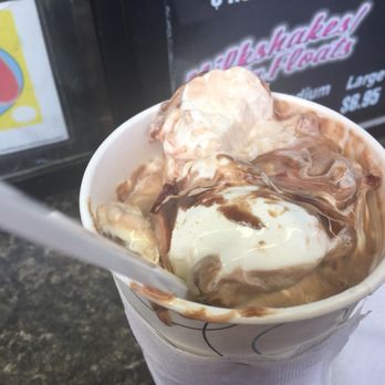 Magic Fountain Ice Cream - Ice Cream & Frozen Yogurt Near Me - Bayonne, New Jersey