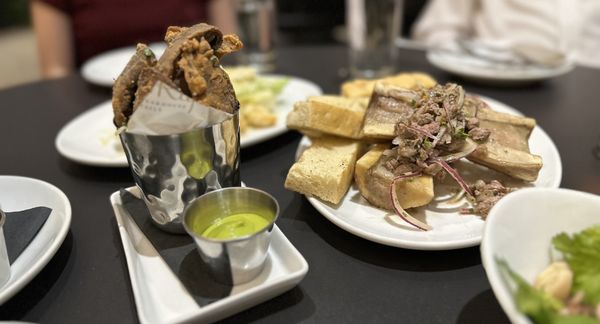 Echo & Rig, HENDERSON by null