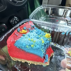 Burger Yard - Superman Cheesecake