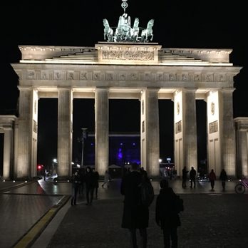 Brandenburger Tor - The Brandenberg Gate.  It's not just a gate, it's THE GATE - Landmarks & Historical Buildings Near Me - Berlin, BE