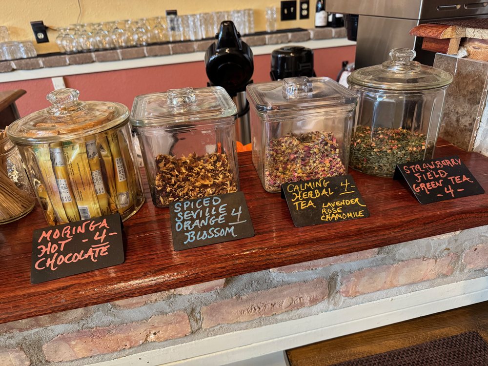 Brick House Mercantile & Artisan Kitchen