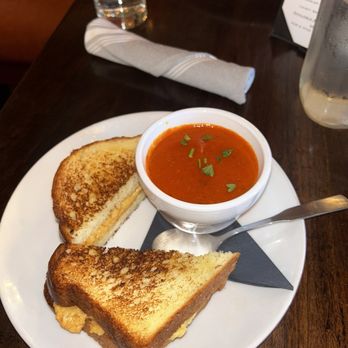 Roosevelt's - Roosemelt with tomato bisque - Gastropubs Near Me - Tulsa, Oklahoma