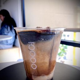 Black Sesame Einspanner Black Sesame Einspanner