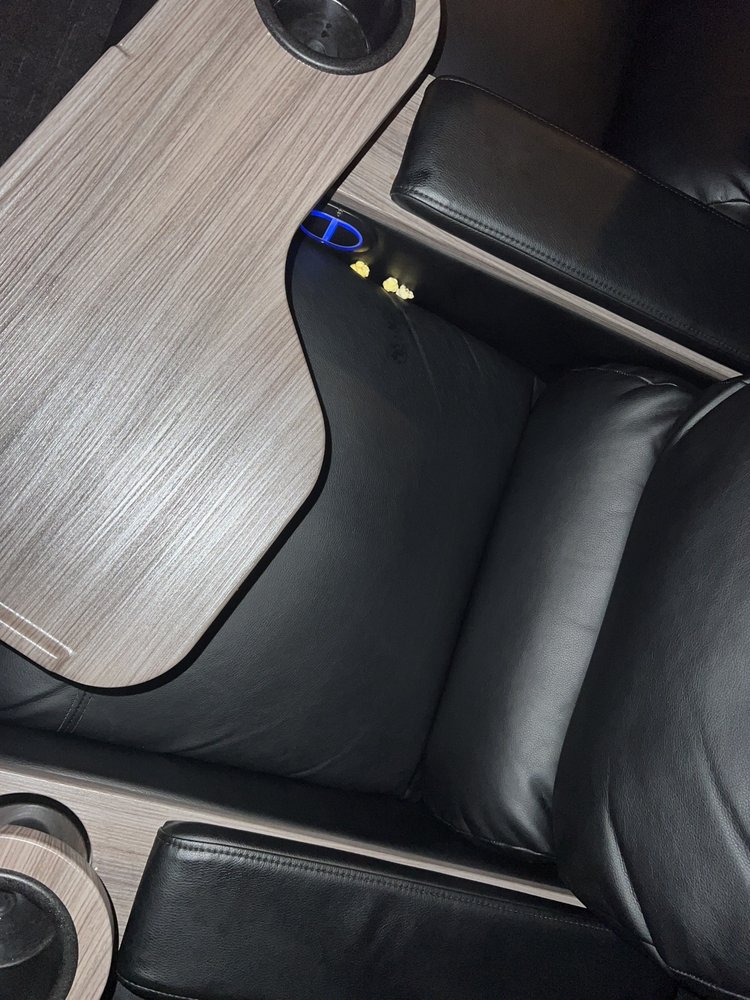 CMX DOWNTOWN AT THE GARDENS & IMAX Updated November 2024 26 Photos