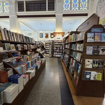 Munro's Books - Bookstores Near Me - Victoria, British Columbia Munro's Books - Bookstores Near Me - Victoria, British Columbia