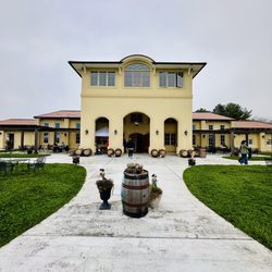 Breaux Vineyards