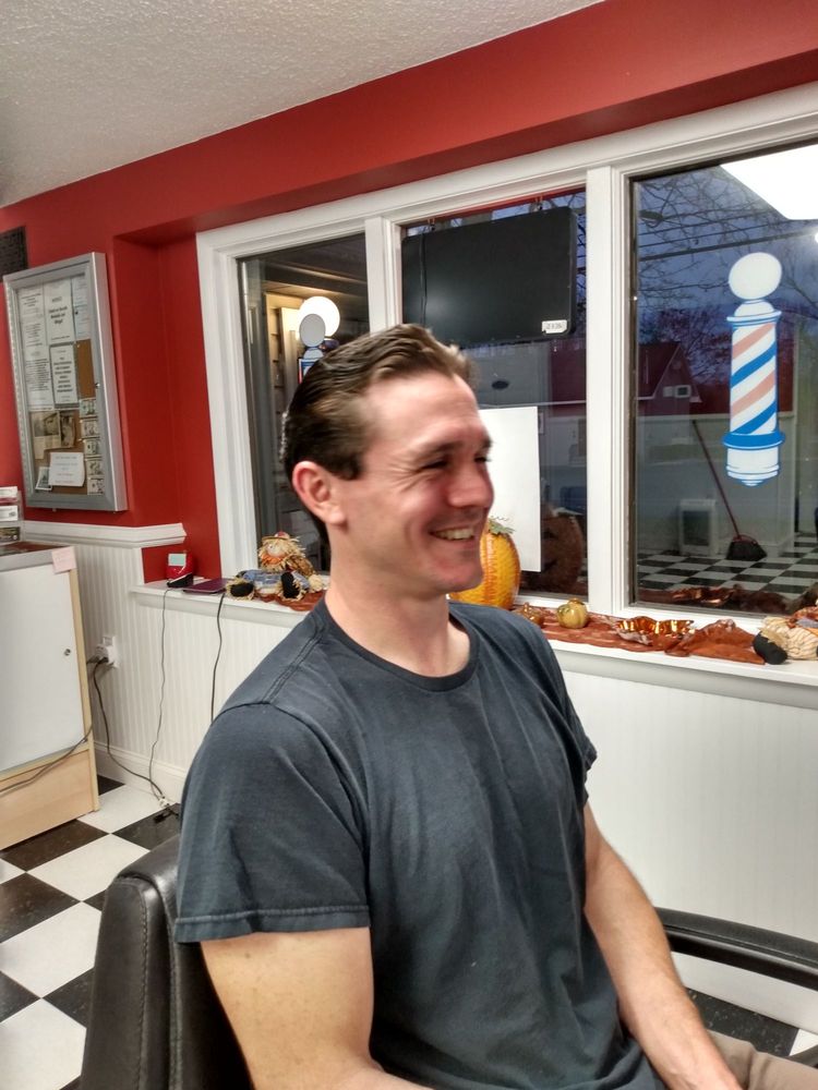Olde Tyme Barber Shop Logo