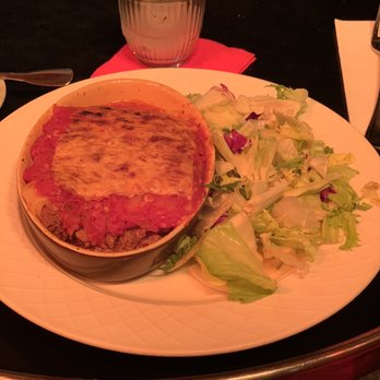 Le Castel Café - Lasagna bolognese - French Near Me - Paris, 75