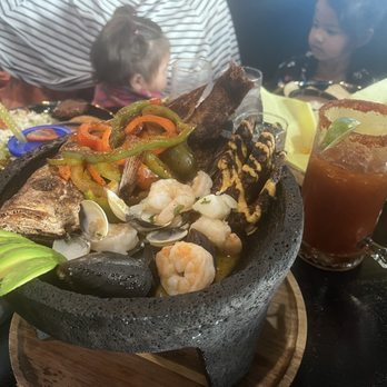 EL MOLCAJETE - Updated January 2026 - 42 Photos & 62 Reviews - 2032 E