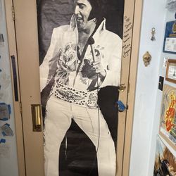 Got to respect The King and his amazing hair. And I thought I got the big poster??