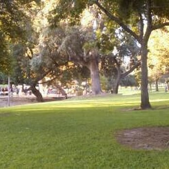 Garfield Park - Tennis Near Me - South Pasadena, California