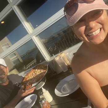Gridiron Pizza - Yummy yummy - Pizza Near Me - Helendale, California