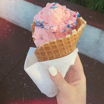 Bruster's Real Ice Cream - Cotton Candy Explosion - Ice Cream & Frozen Yogurt Near Me - Jacksonville, Florida