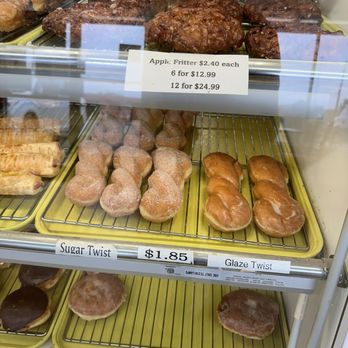 Glaze King Donuts - Pastry case - Donuts Near Me - Asheboro, North Carolina Glaze King Donuts - Pastry case - Donuts Near Me - Asheboro, North Carolina