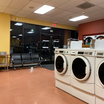 MetroMat Coin Laundry - Laundry - Laundromat Near Me - Portland, Oregon
