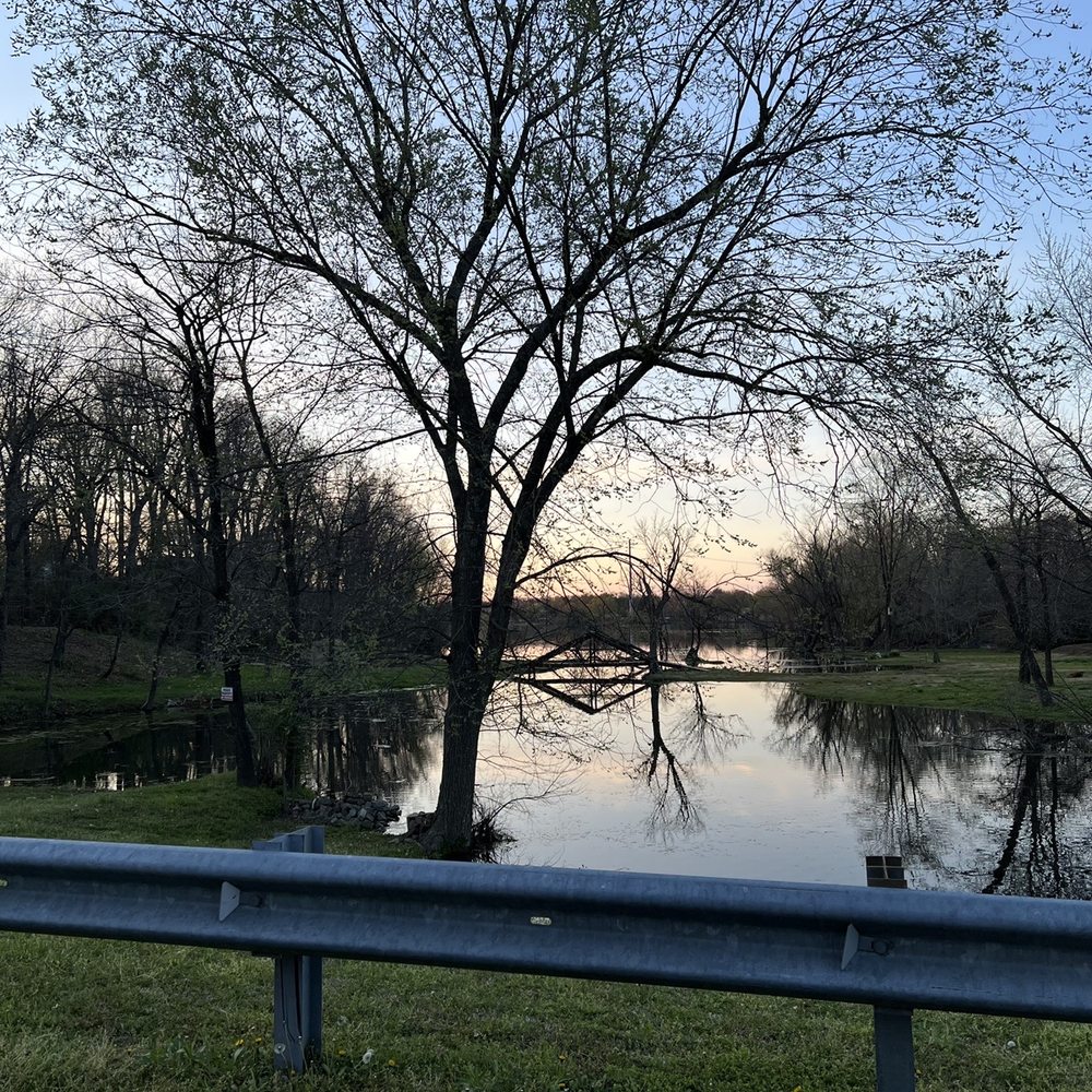 Lake Elmdale - Beautiful - Boating Near Me - Elm Springs, Arkansas Lake Elmdale - Beautiful - Boating Near Me - Elm Springs, Arkansas