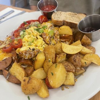 Bloom - Chicken Andouille Sausage Scramble - American Near Me - Santa Clara, California