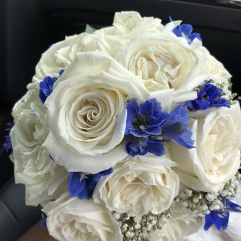 Parsons Floral - Bayside - Beautiful bridal bouquet! - Florists Near Me - Bayside, New York