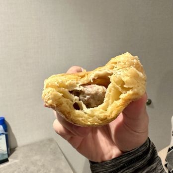 Van's Bakery - Pate Chaud (1 star) - barely any meat - Bakeries Near Me - Garden Grove, California