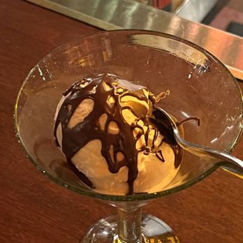 The Stinking Rose - Garlic ice cream with chocolate sauce. $10 - Italian Near Me - San Francisco, California The Stinking Rose - Garlic ice cream with chocolate sauce. $10 - Italian Near Me - San Francisco, California