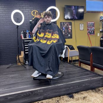 The Boss Barber Studio - Before - Barbers Near Me - Greenville, South Carolina The Boss Barber Studio - Before - Barbers Near Me - Greenville, South Carolina