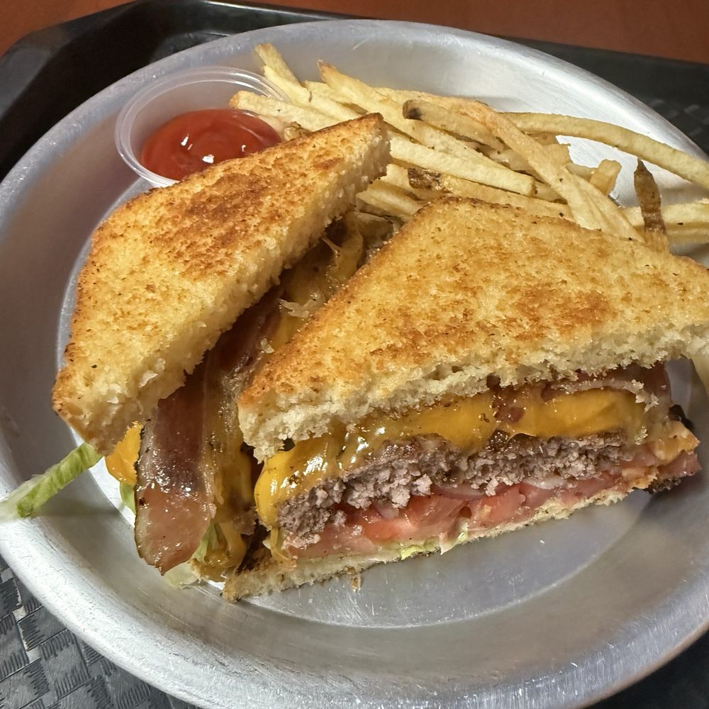 Cherry Street Cafe - Bacon Cheeseburger - New American Near Me - Lebanon, Ohio Cherry Street Cafe - Bacon Cheeseburger - New American Near Me - Lebanon, Ohio