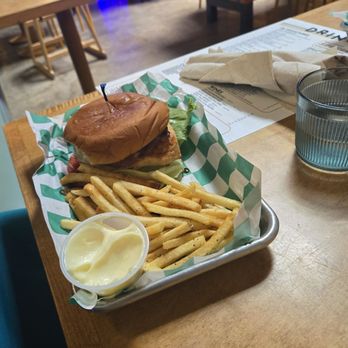 District Six - The Chicken Sandwich - Sports Bars Near Me - Georgetown, Texas