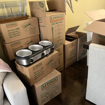 DD & K - From moving you & your family to removing old things we are here - Movers Near Me DD & K - From moving you & your family to removing old things we are here - Movers Near Me