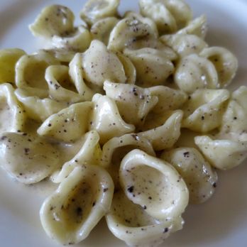 意寧谷 - Cacio E Pepe Shells - Italian Near Me - Hong Kong, HK