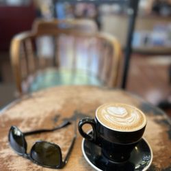 The Ugly Mug - Cappy time! Siempre!