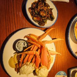 Red Lobster - A lb of snow crab legs
