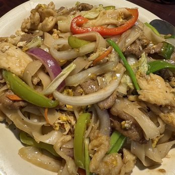 Tawan Asian Cafe - A very strange but delicious pad see ew - Asian Fusion Near Me - Denver, Colorado Tawan Asian Cafe - A very strange but delicious pad see ew - Asian Fusion Near Me - Denver, Colorado